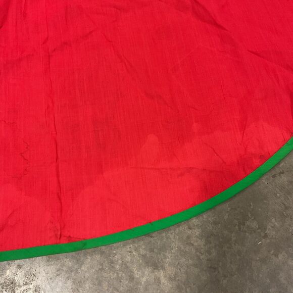 House Of Hatten Christmas Tree Skirt Red Appliqué Mom Dad Kids Toys VTG READ - Picture 10 of 16